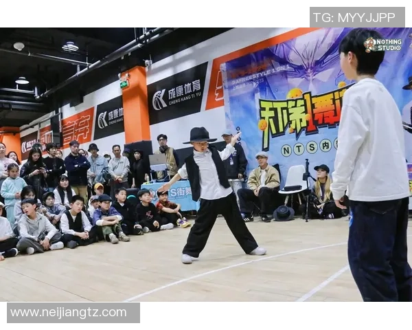 杭州街舞队与南京街舞队赛后复盘分析力量对决的精彩瞬间与战术策略MBA